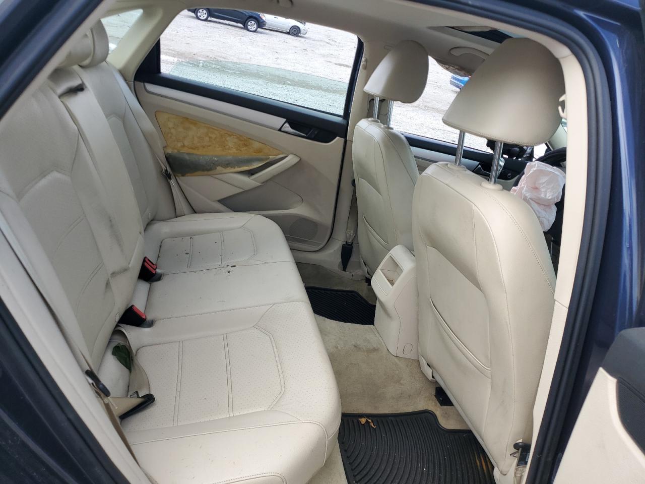 2012 Volkswagen Passat Se VIN: 1VWBH7A32CC018499 Lot: 64138435
