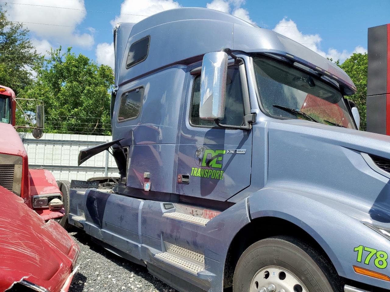 2018 Volvo Vn Vnl VIN: 4V4NC9EH0JN898348 Lot: 64399025