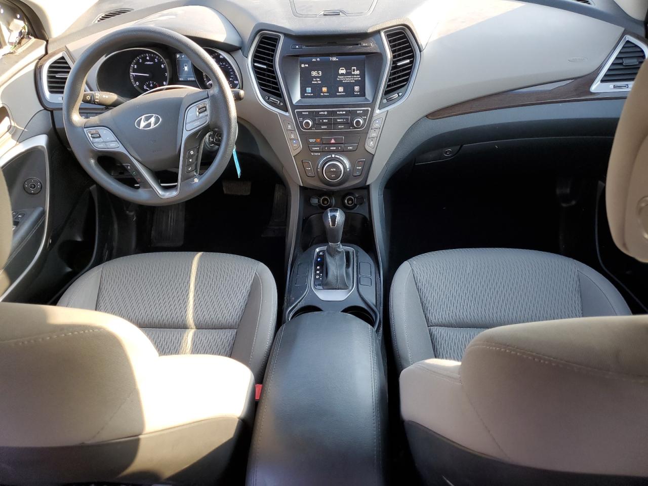 2017 Hyundai Santa Fe Se VIN: KM8SM4HF0HU182571 Lot: 64767465