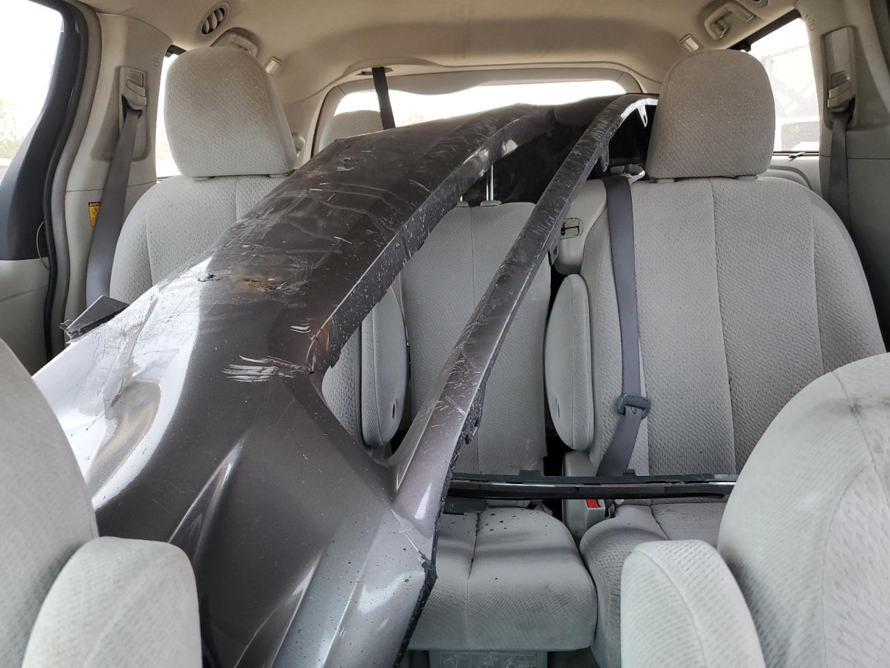 5tdkk3dc5bs060011 5TDKK3DC5BS060011 2011 Toyota Sienna Le