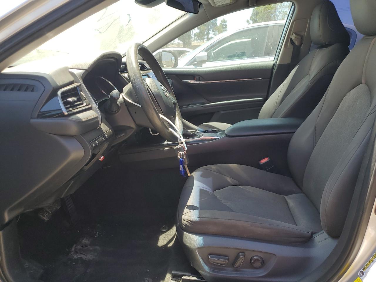 2020 Toyota Camry Le VIN: 4T1C11AK3LU330420 Lot: 64181875