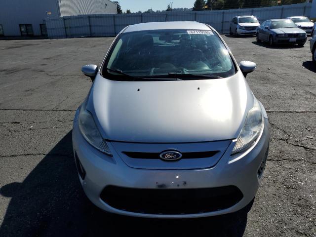  FORD FIESTA 2013 Silver