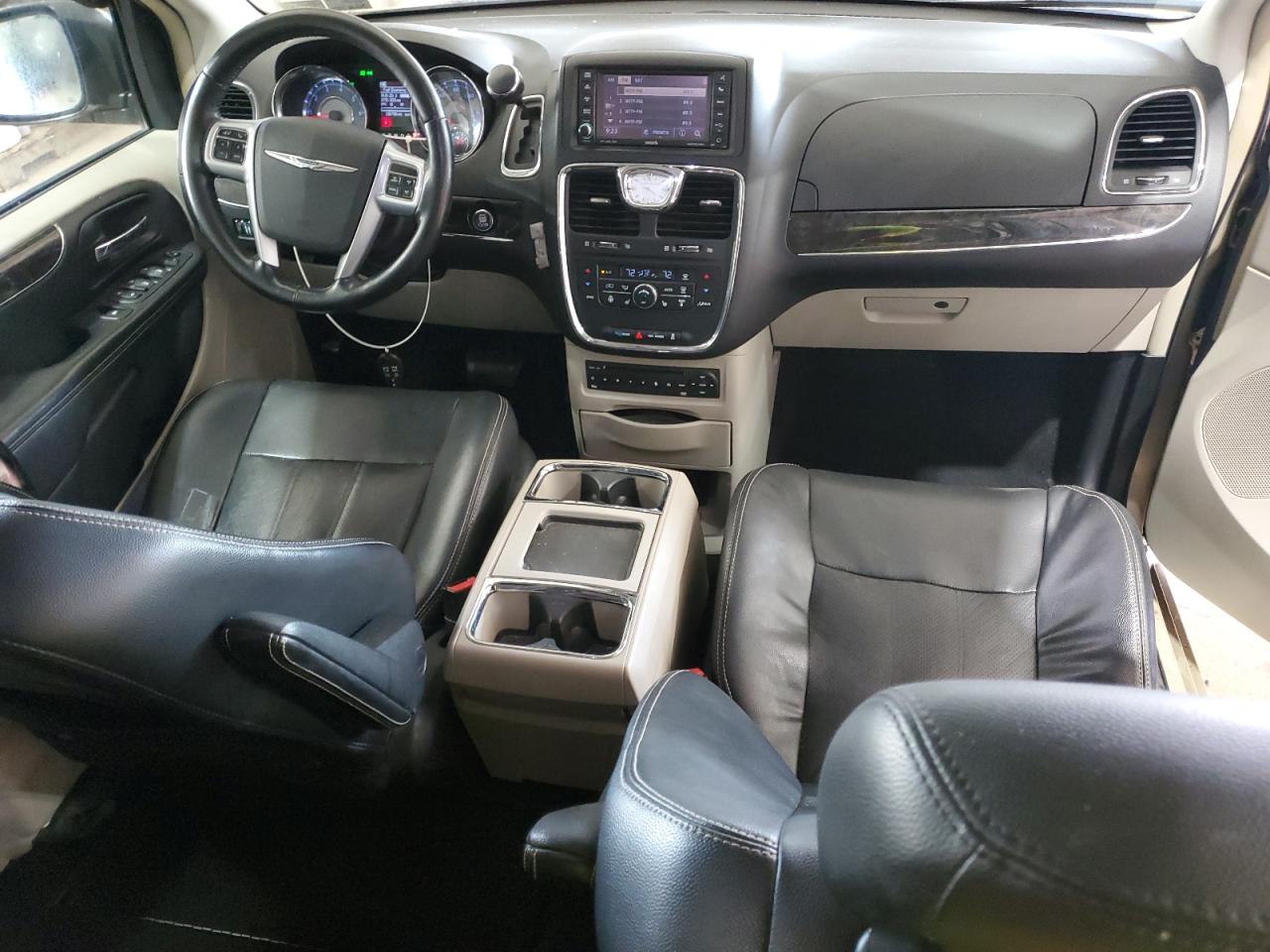 2011 Chrysler Town & Country Touring L VIN: 2A4RR8DG2BR783876 Lot: 65210265