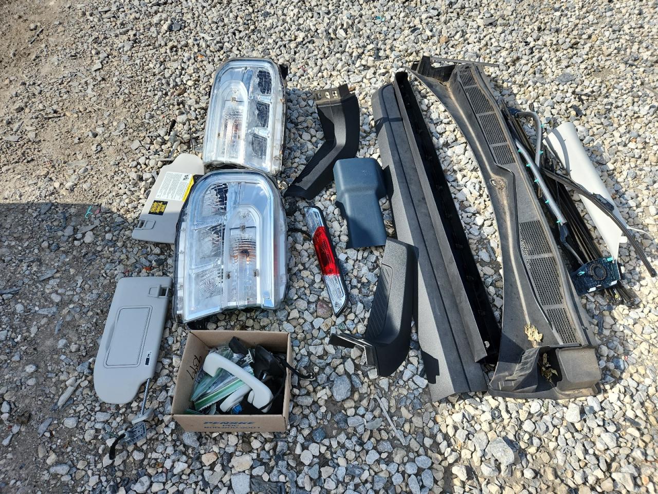 2022 Ford Maverick Xl VIN: 3FTTW8F91NRA07580 Lot: 64796455