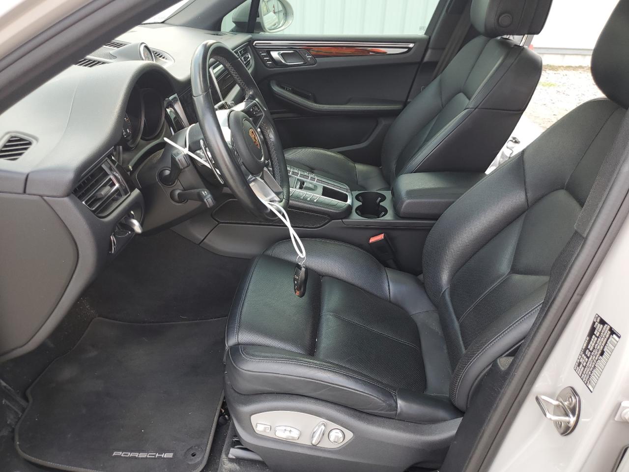 2020 Porsche Macan VIN: WP1AA2A56LLB00676 Lot: 62516915