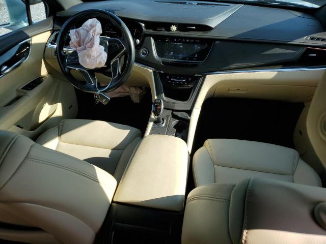  CADILLAC XT5 2019 Srebrny