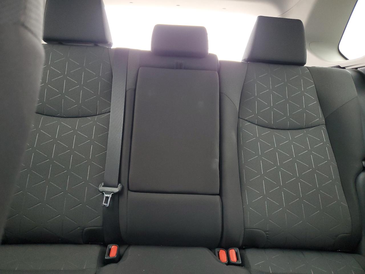 2022 Toyota Rav4 Xle VIN: 2T3W1RFV0NC197464 Lot: 66203925