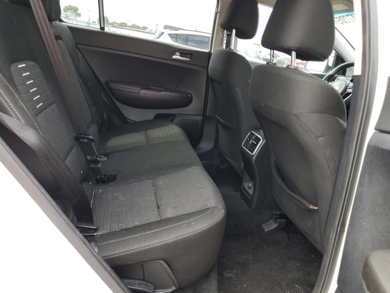 kndpmcac4h7202274 KNDPMCAC4H7202274 2017 Kia Sportage Lx