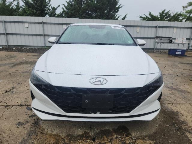 HYUNDAI ELANTRA 2021 Белы