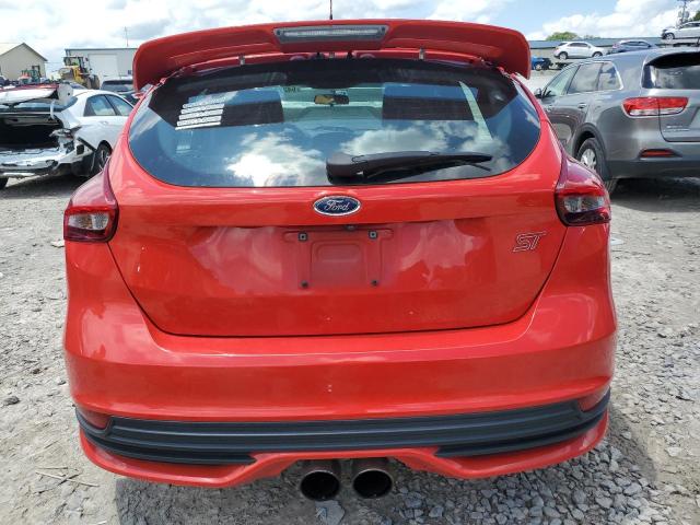  FORD FOCUS 2017 Red