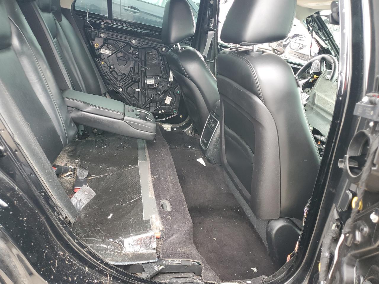 2017 Chrysler 300 Limited VIN: 2C3CCARG2HH544960 Lot: 64860145