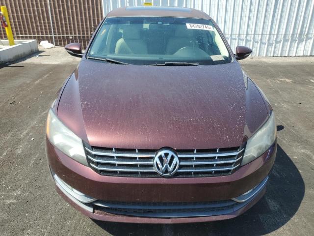 Sedans VOLKSWAGEN PASSAT 2012 Maroon