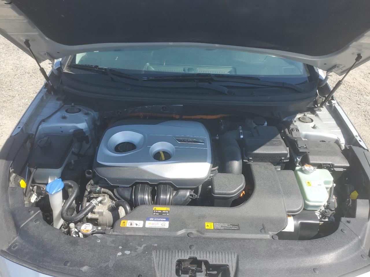 2017 Hyundai Sonata Hybrid VIN: KMHE34L34HA064327 Lot: 65473385