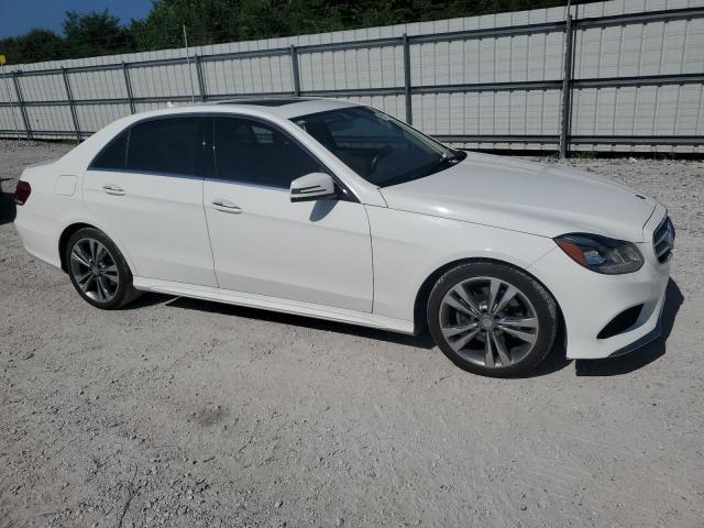 Sedans MERCEDES-BENZ E-CLASS 2016 Biały