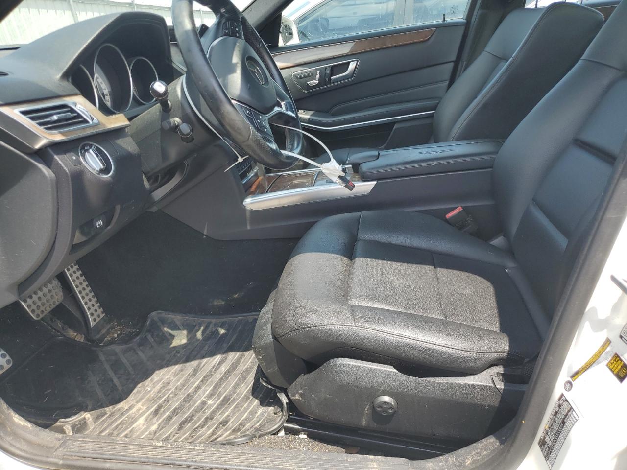 2016 Mercedes-Benz E 350 VIN: WDDHF5KB5GB263800 Lot: 64380815