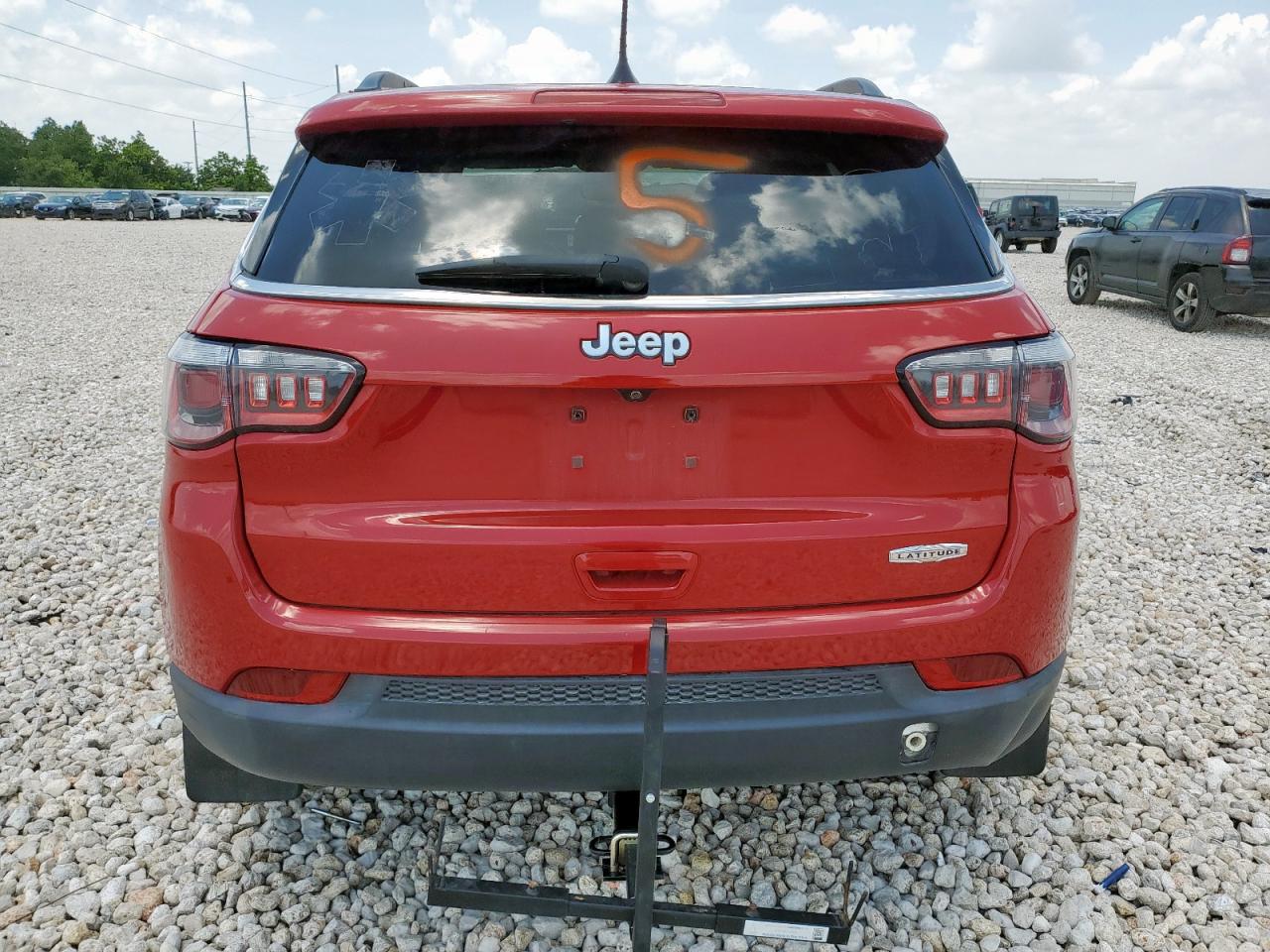 2018 Jeep Compass Latitude VIN: 3C4NJCBBXJT194592 Lot: 64174915