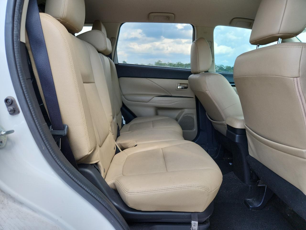 2016 Mitsubishi Outlander Se VIN: JA4AD3A37GZ038442 Lot: 63229275