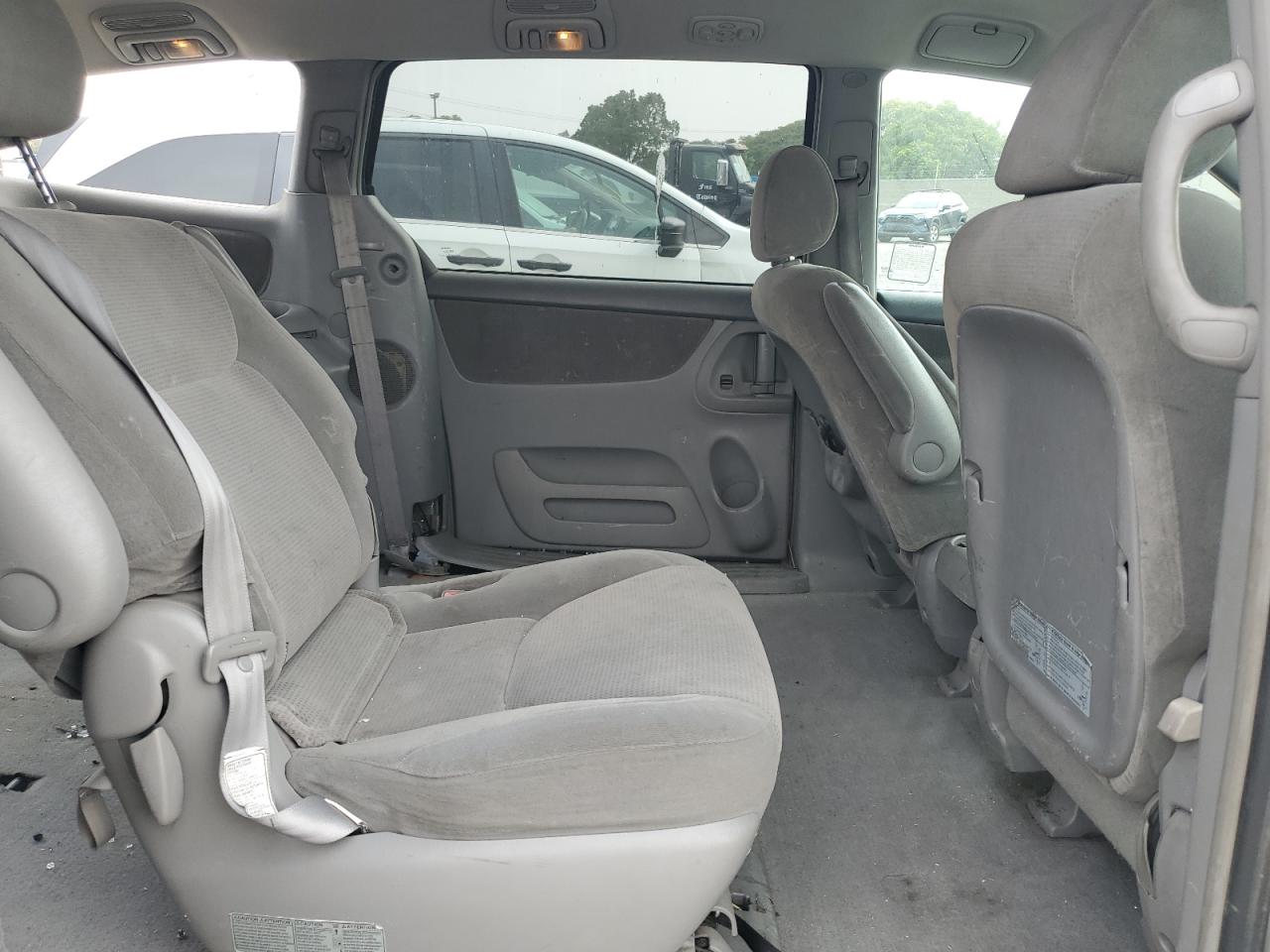 2004 Toyota Sienna Ce VIN: 5TDZA23C74S097819 Lot: 64989265