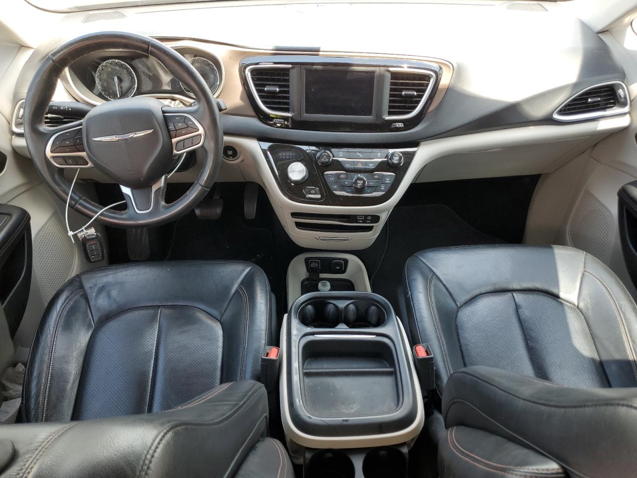 2018 Chrysler Pacifica Touring L VIN: 2C4RC1BG9JR112155 Lot: 62275025