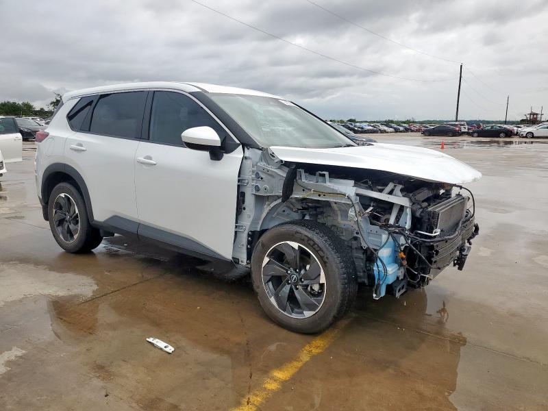  NISSAN ROGUE 2024 White