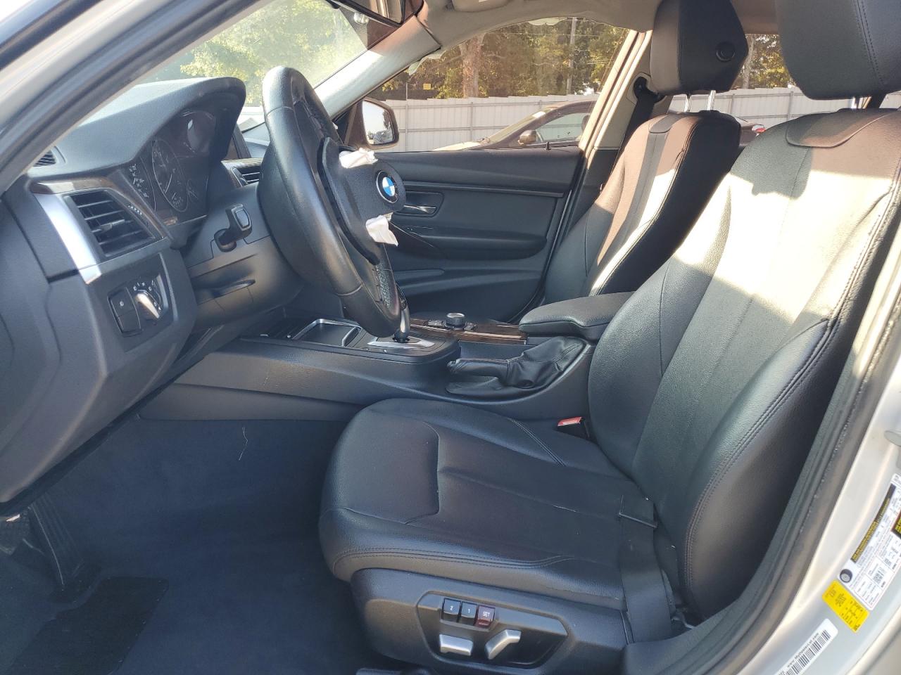 2016 BMW 320 I VIN: WBA8E1G53GNT35744 Lot: 85735065