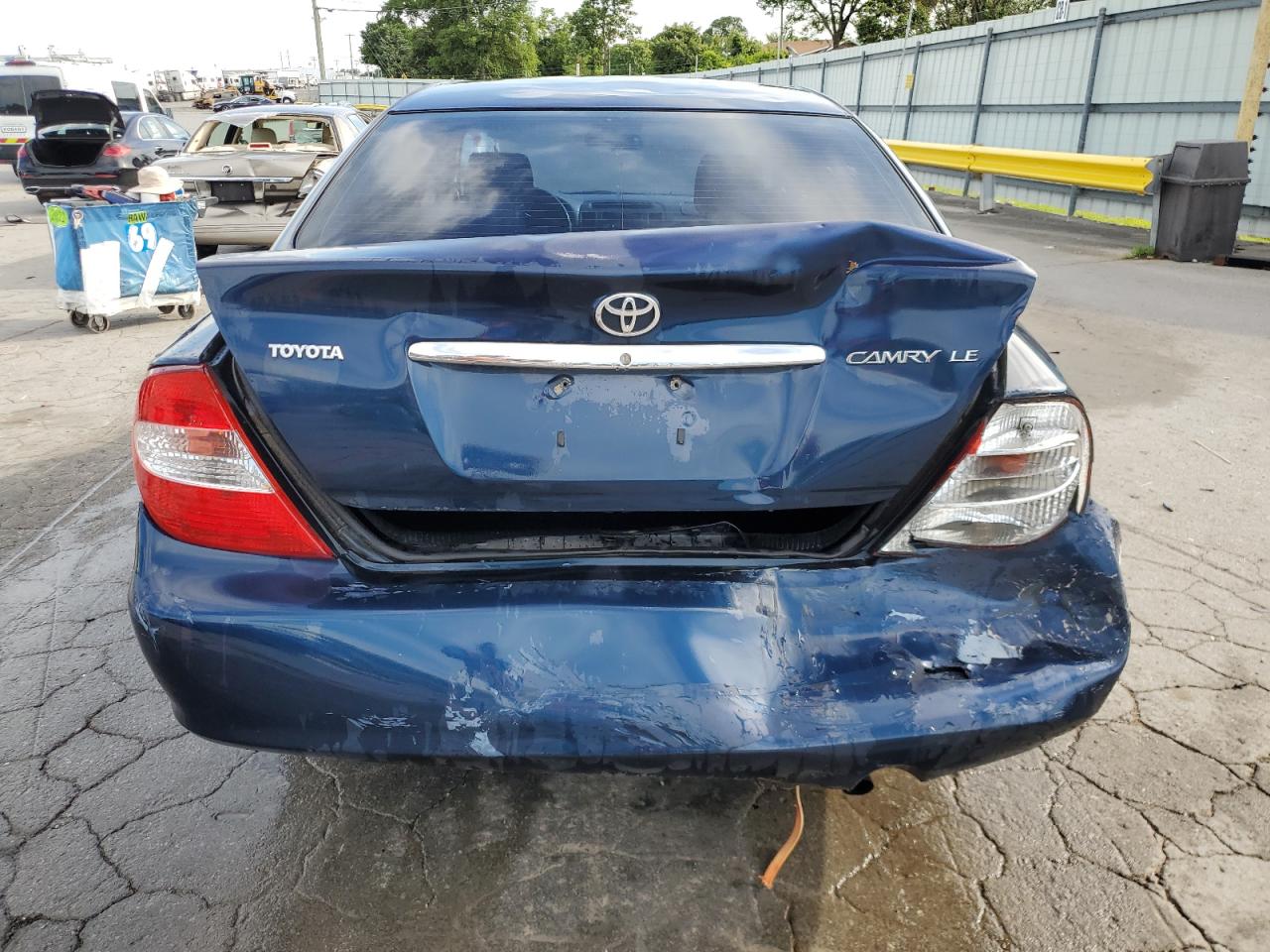 2003 Toyota Camry Le VIN: 4T1BE32K73U237474 Lot: 64660105