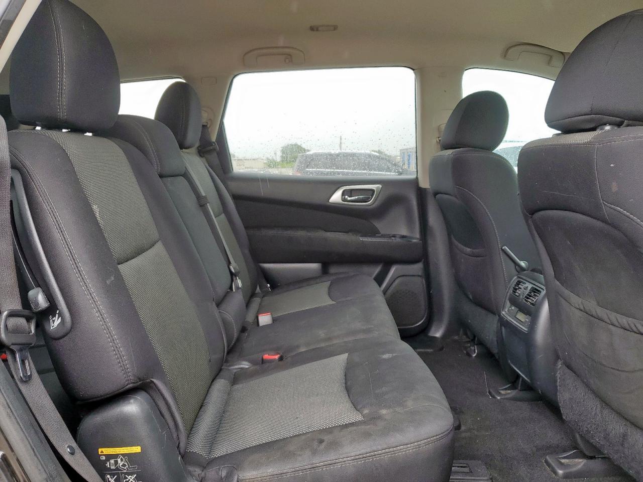 2017 Nissan Pathfinder S VIN: 5N1DR2MN5HC602455 Lot: 62899365