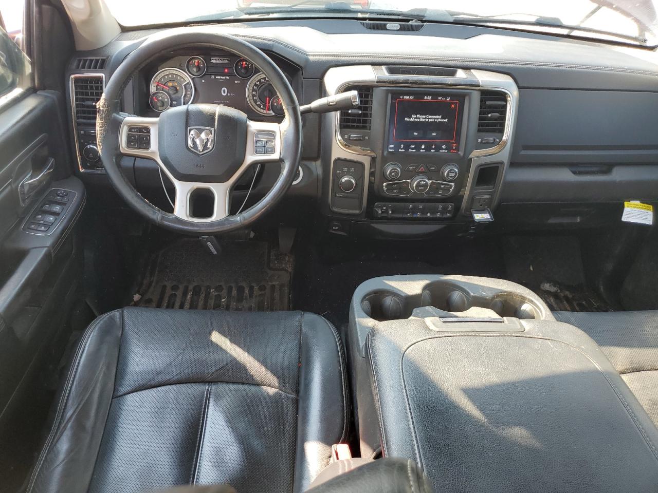 2018 Ram 2500 Laramie VIN: 3C6UR5FJ4JG349915 Lot: 63388125