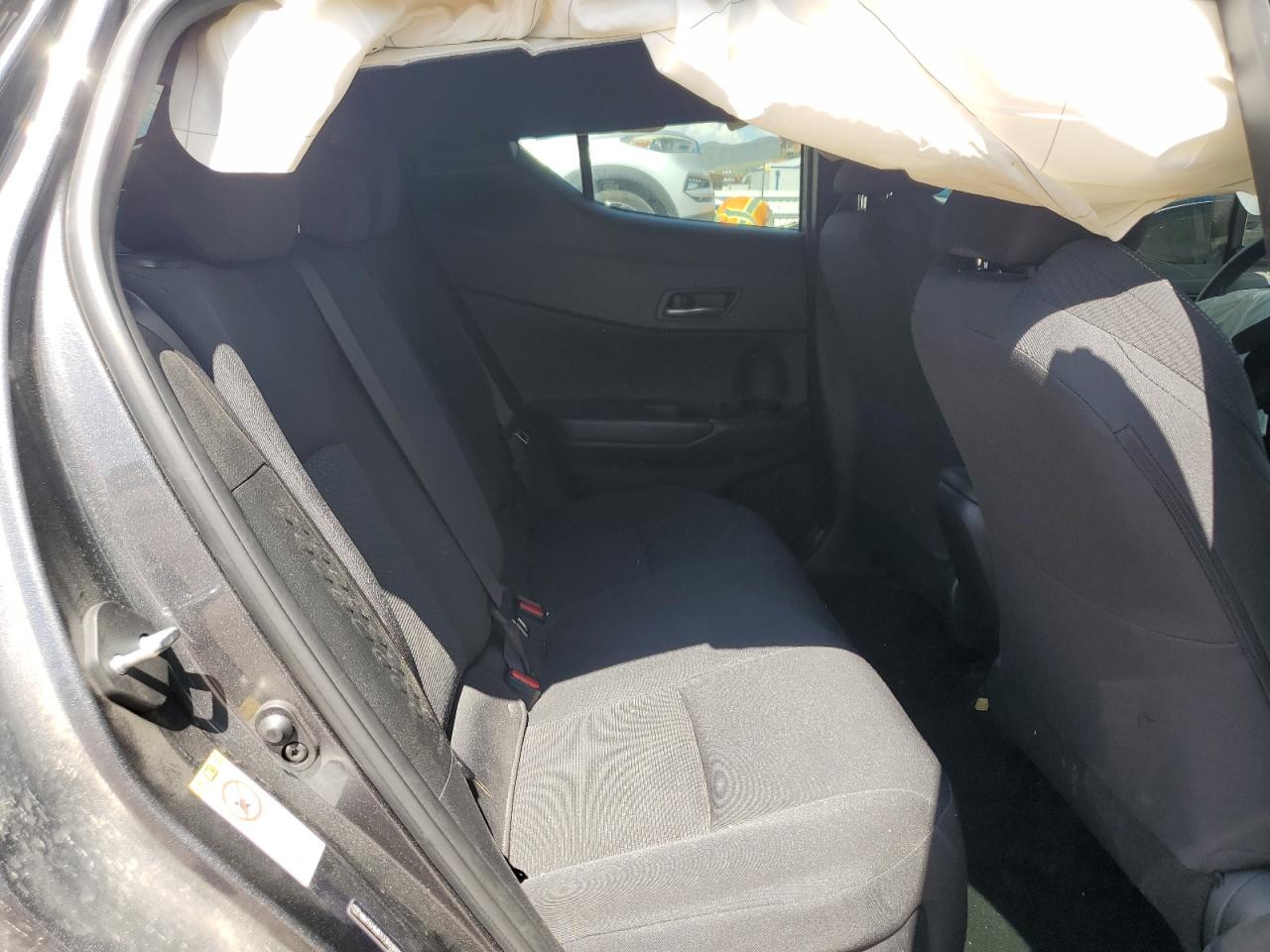 2018 Toyota C-Hr Xle VIN: NMTKHMBX3JR010988 Lot: 63942315