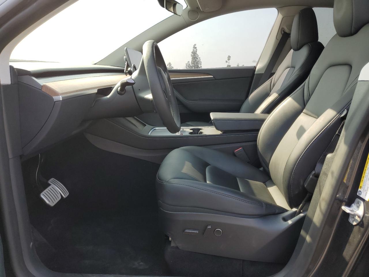 2024 Tesla Model Y VIN: 7SAYGDEF0RF059697 Lot: 64595455