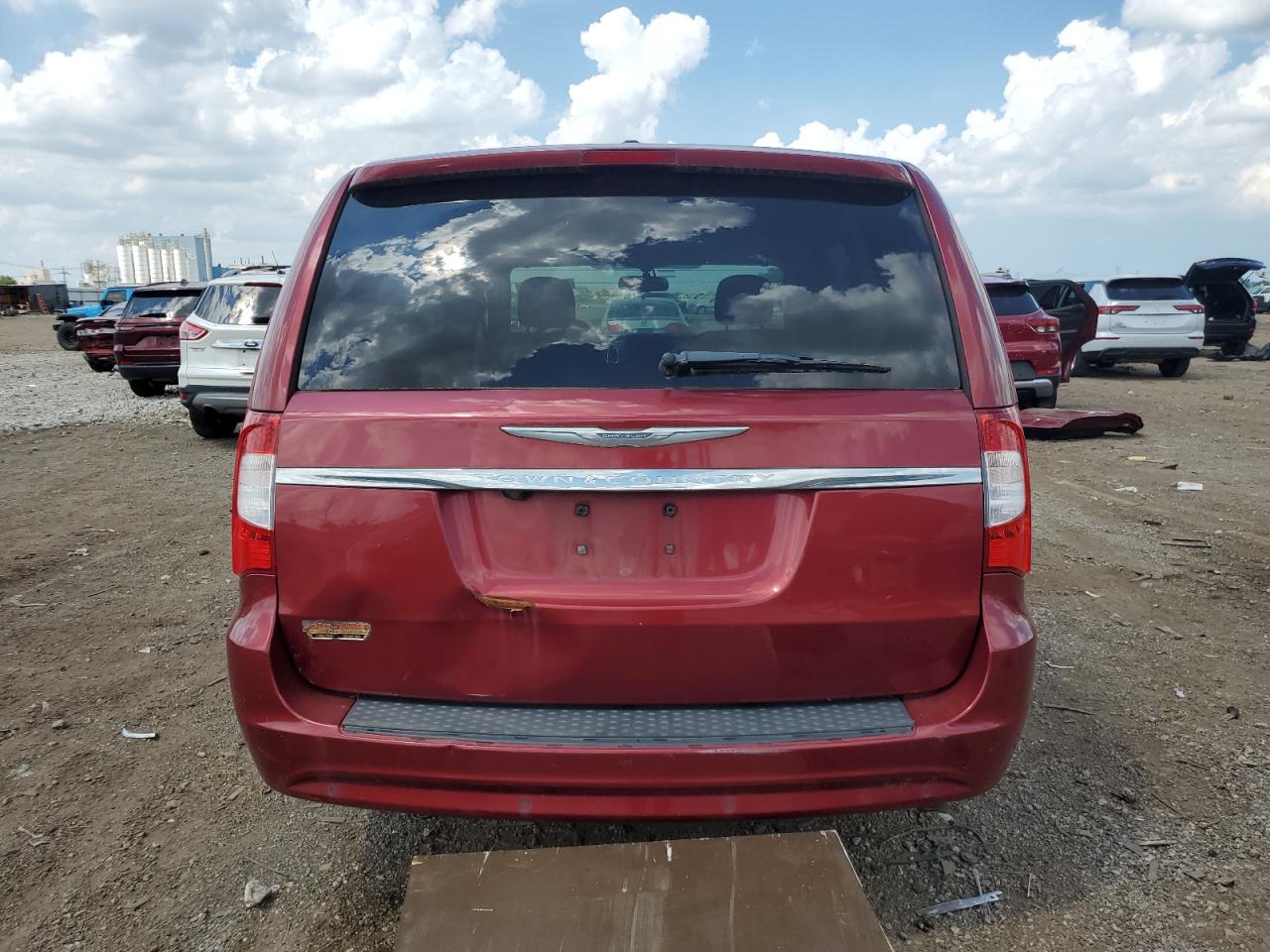 2011 Chrysler Town & Country Touring VIN: 2A4RR5DG4BR698293 Lot: 64368105