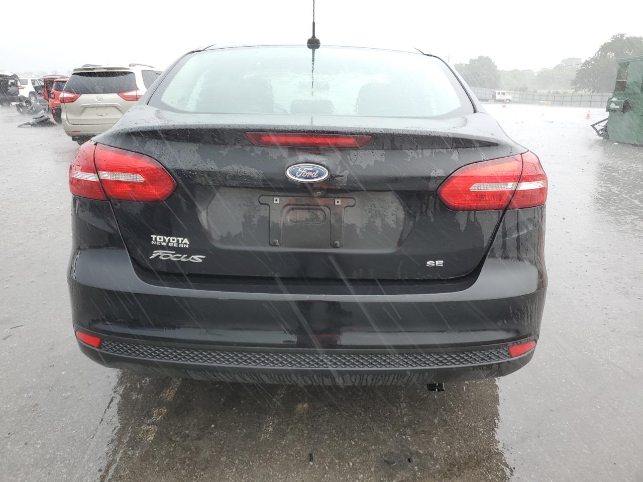 2017 Ford Focus Se VIN: 1FADP3F27HL251587 Lot: 65181185