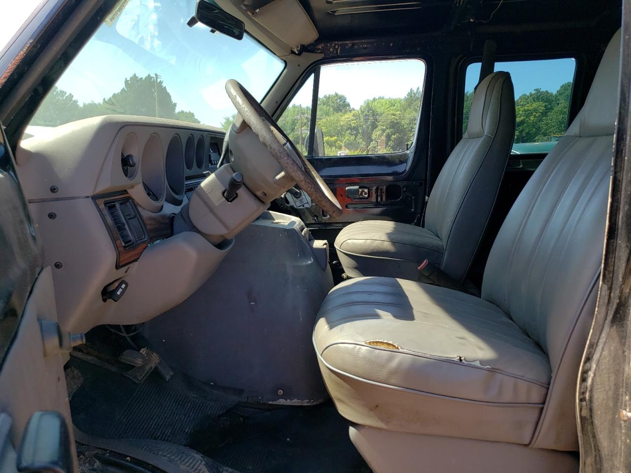 1997 Dodge Ram Van B2500 VIN: 2B7HB21YXVK561146 Lot: 64240635