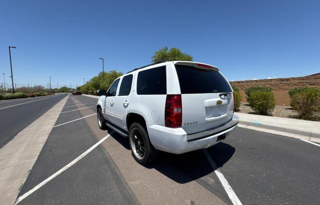 Parquets CHEVROLET TAHOE 2013 White