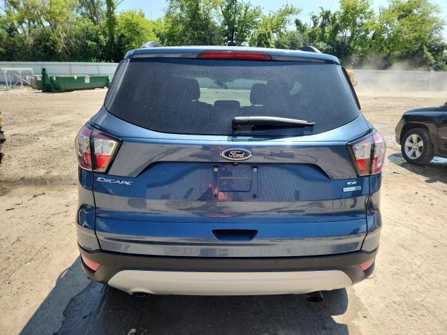  FORD ESCAPE 2018 Granatowy