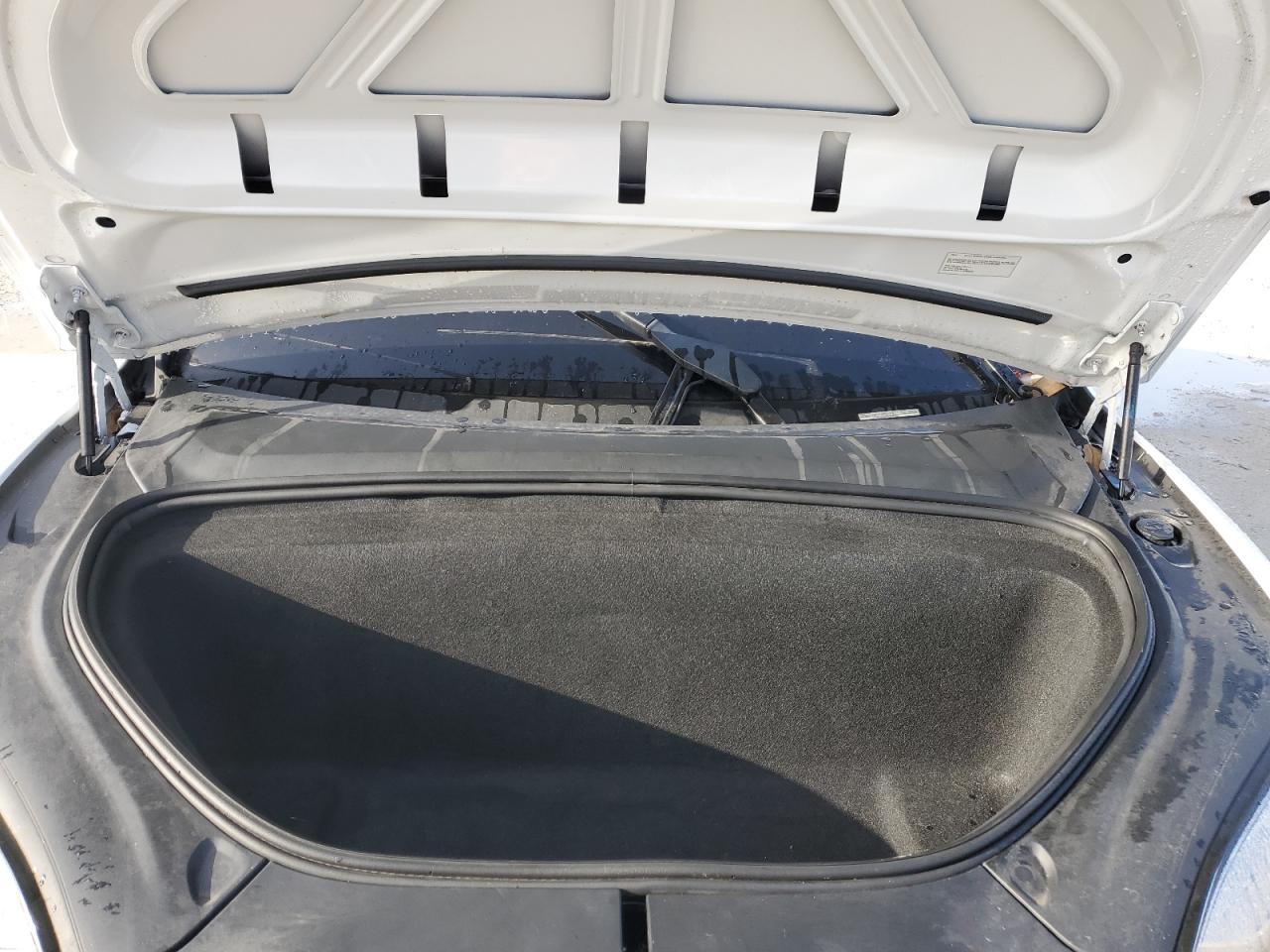 2022 Tesla Model X VIN: 7SAXCBE58NF340465 Lot: 62989015