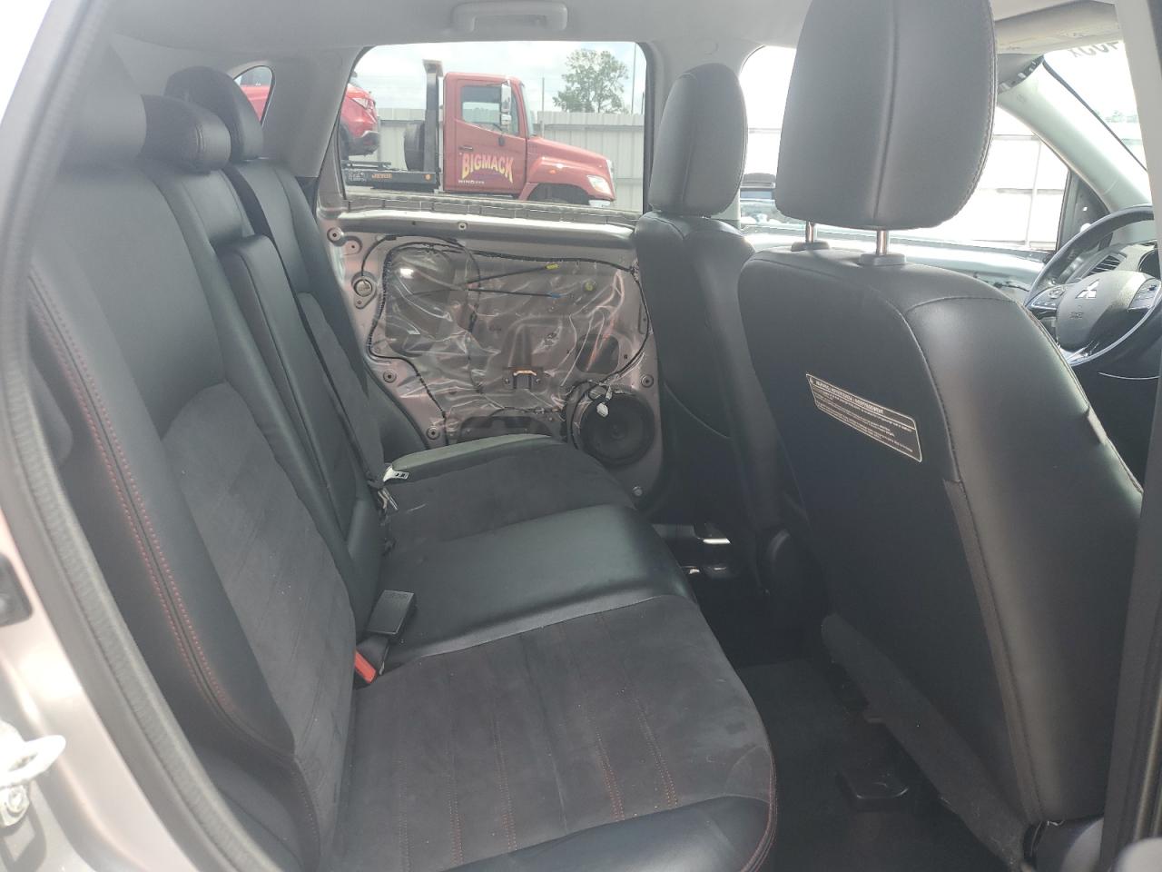 2018 Mitsubishi Outlander Sport Es VIN: JA4AR3AW6JU012799 Lot: 62988455