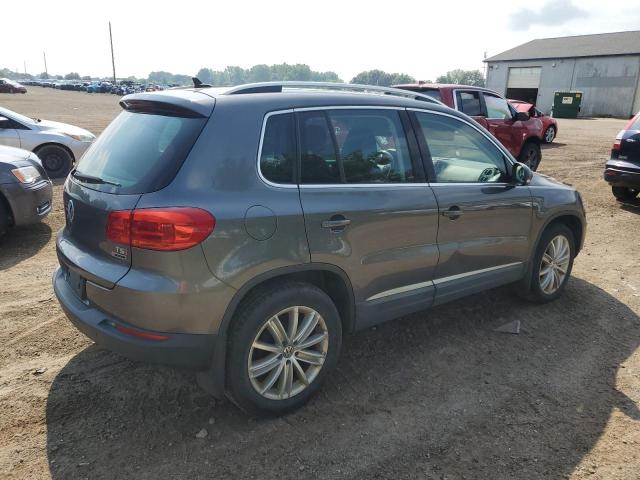 Parquets VOLKSWAGEN TIGUAN 2016 Szary