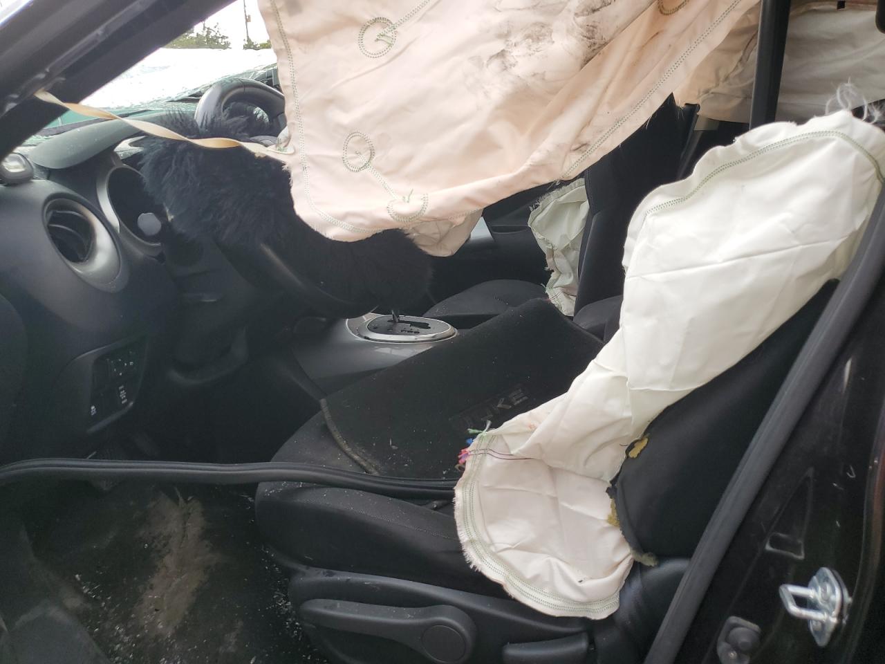 2015 Nissan Juke S VIN: JN8AF5MV0FT553135 Lot: 66577525