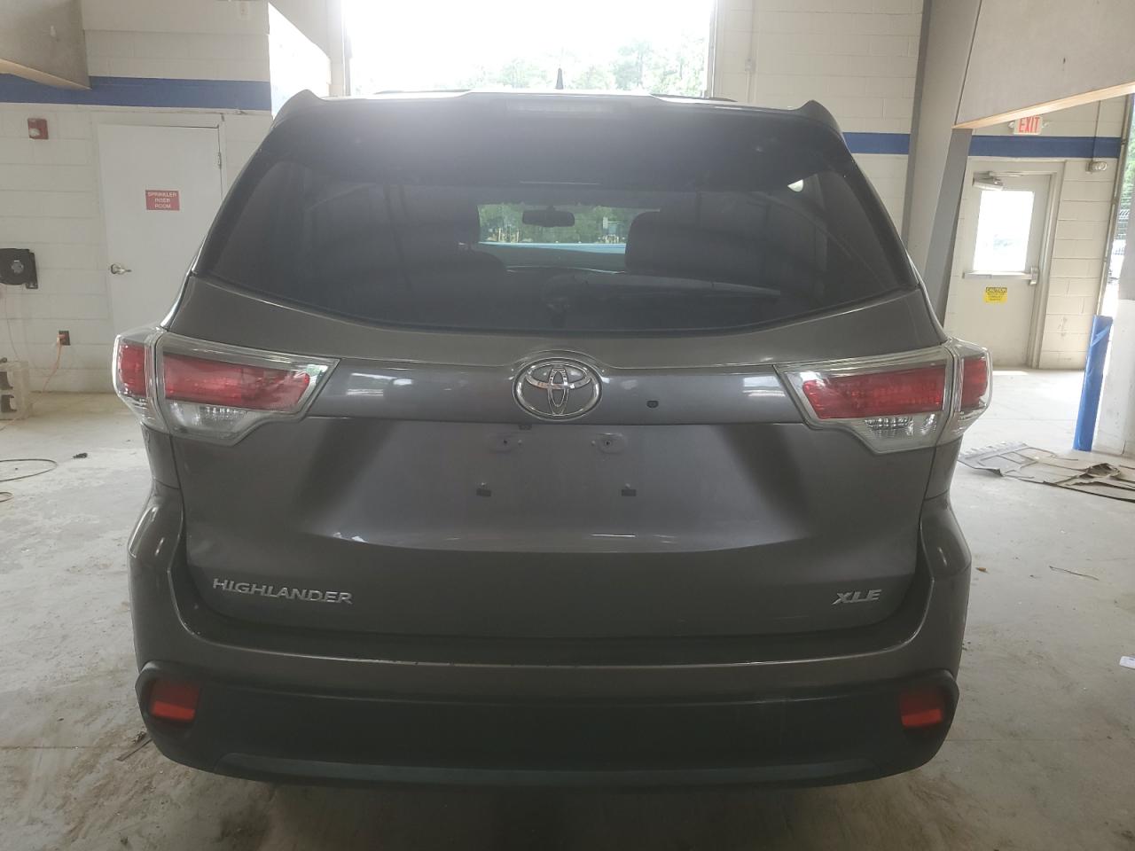 2016 Toyota Highlander Xle VIN: 5TDKKRFH3GS169862 Lot: 65516185