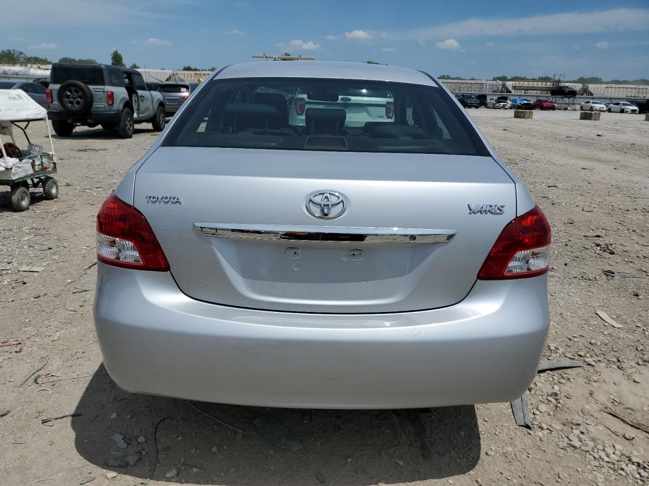 2010 Toyota Yaris VIN: JTDBT4K35A1378101 Lot: 63501125