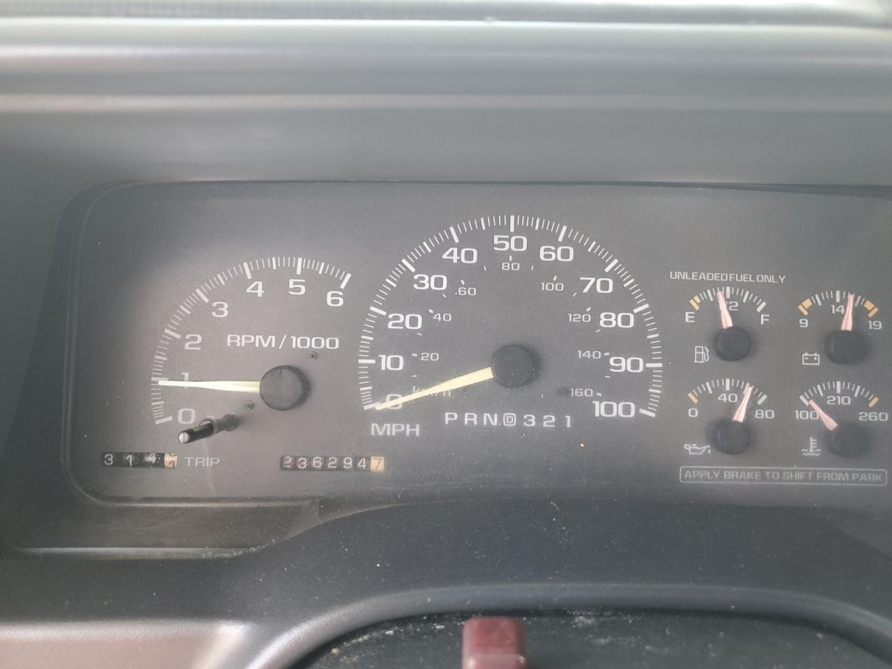1998 Chevrolet Gmt-400 C1500 VIN: 1GCEC14W0WZ244253 Lot: 63598935