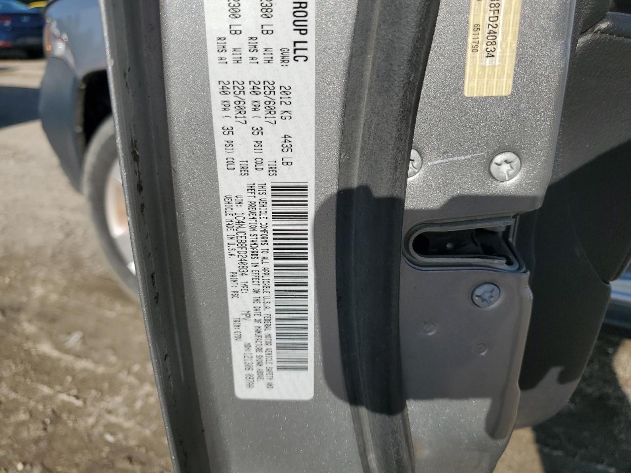 2015 Jeep Compass Latitude VIN: 1C4NJCEB8FD240834 Lot: 63945175