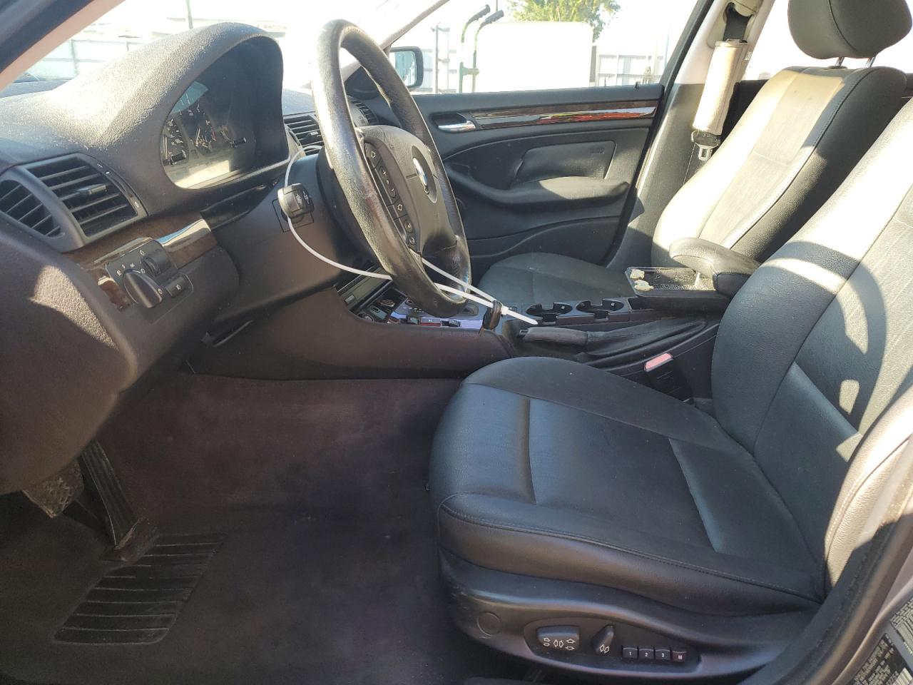 2004 BMW 325 I VIN: WBAEV334X4KR32754 Lot: 67100055