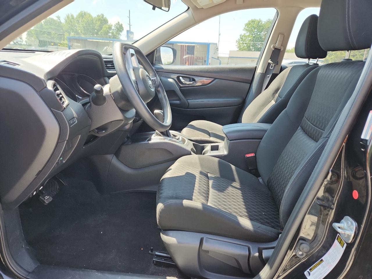 2017 Nissan Rogue S VIN: KNMAT2MT5HP522427 Lot: 65551255