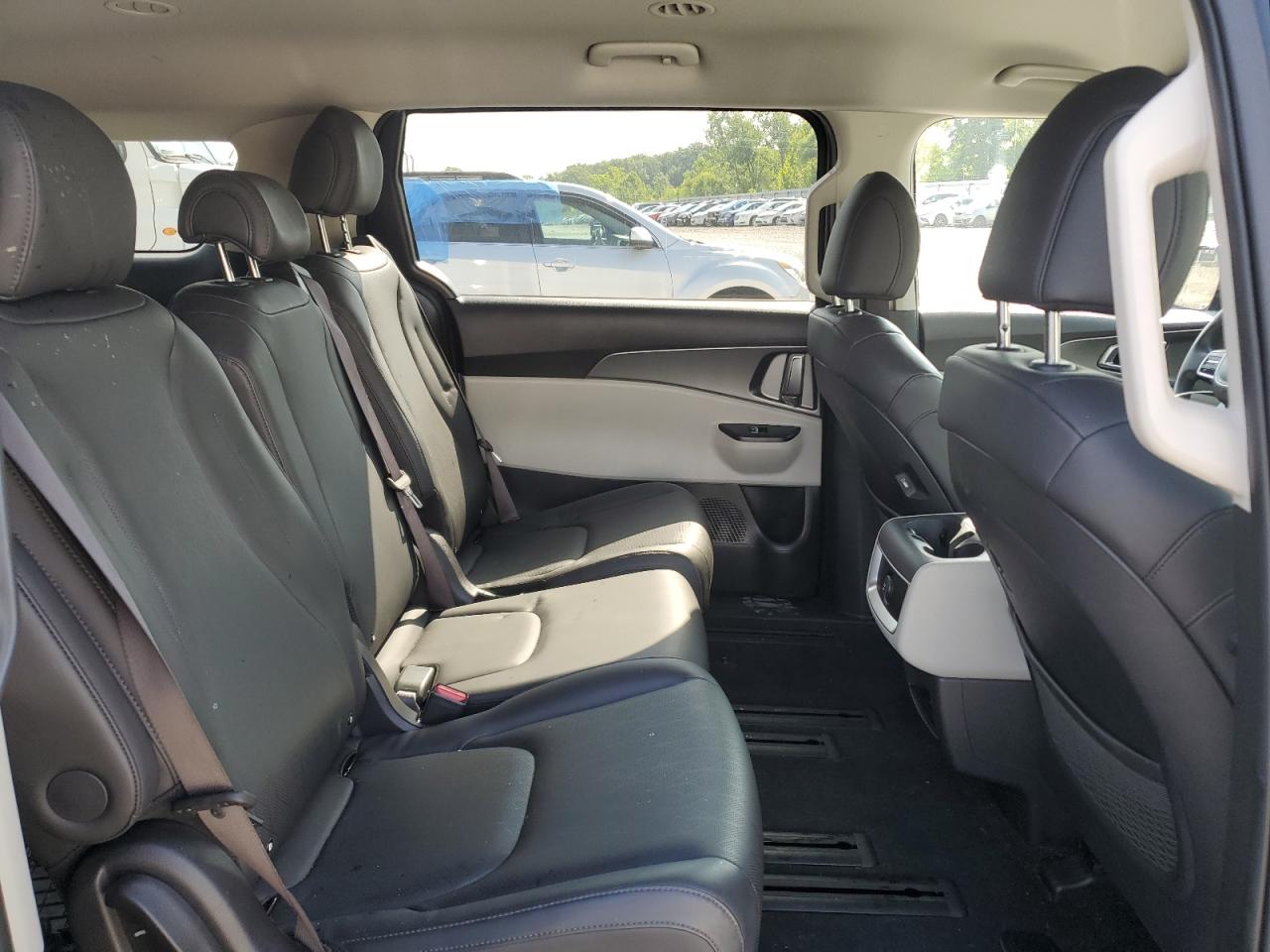 2024 Kia Carnival Lx VIN: KNDNB4H31R6414260 Lot: 64466145