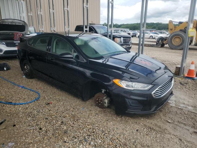  FORD FUSION 2019 Czarny