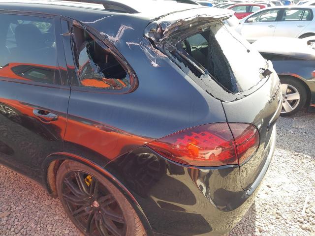 2011 PORSCHE CAYENNE V6