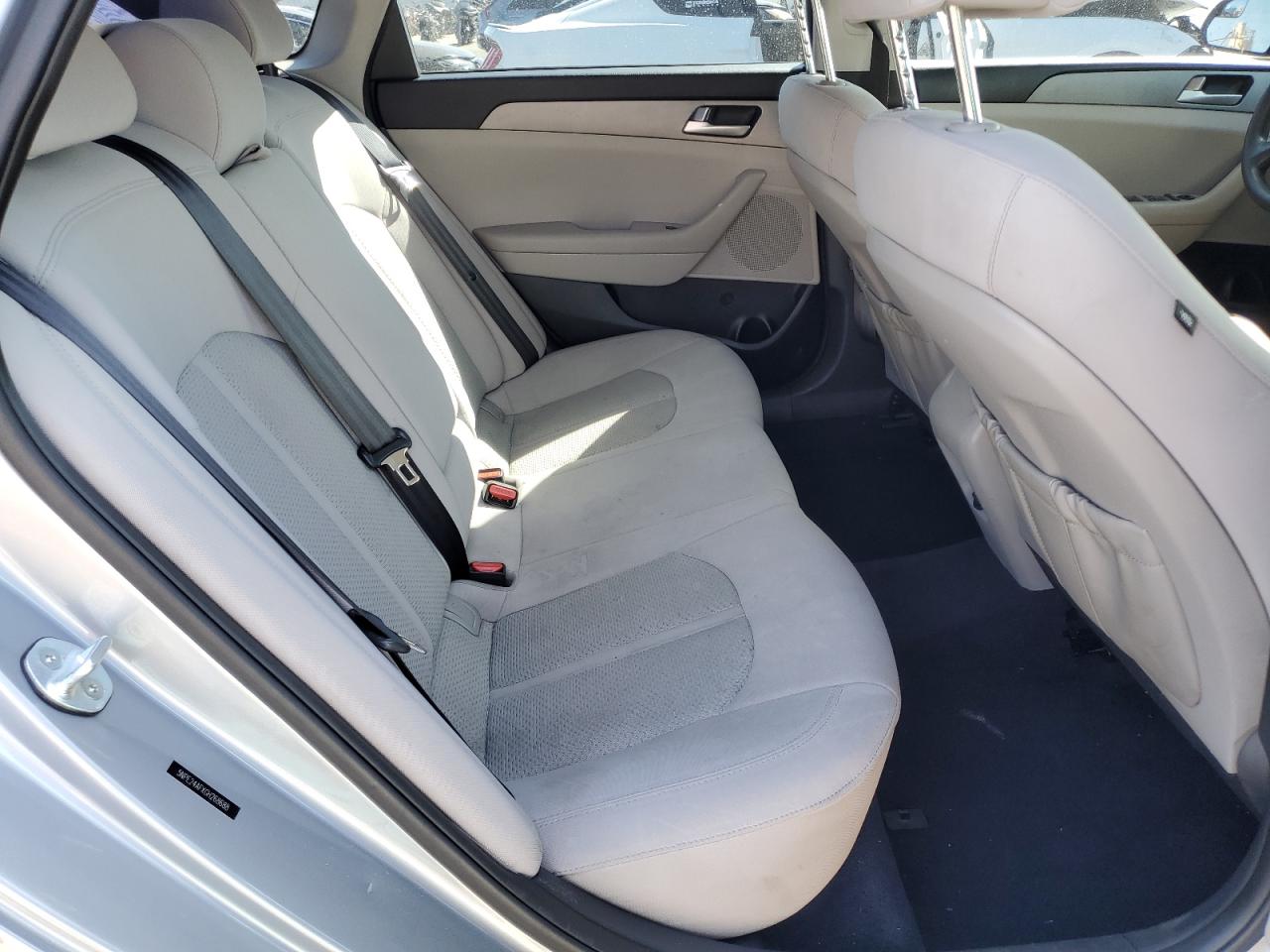 2016 Hyundai Sonata Se VIN: 5NPE24AFXGH268688 Lot: 64395385
