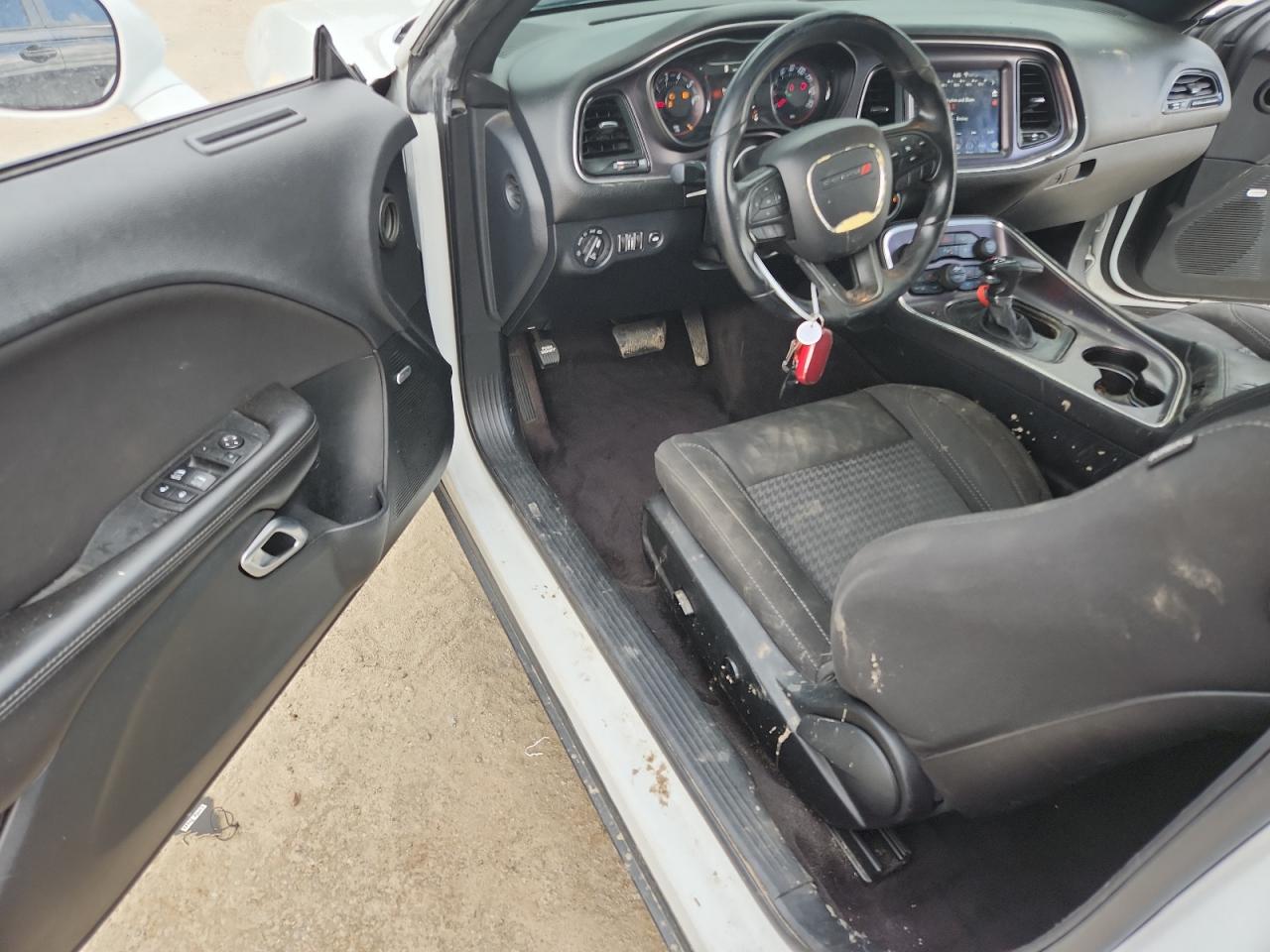 2018 Dodge Challenger Sxt VIN: 2C3CDZAG8JH172361 Lot: 64964845